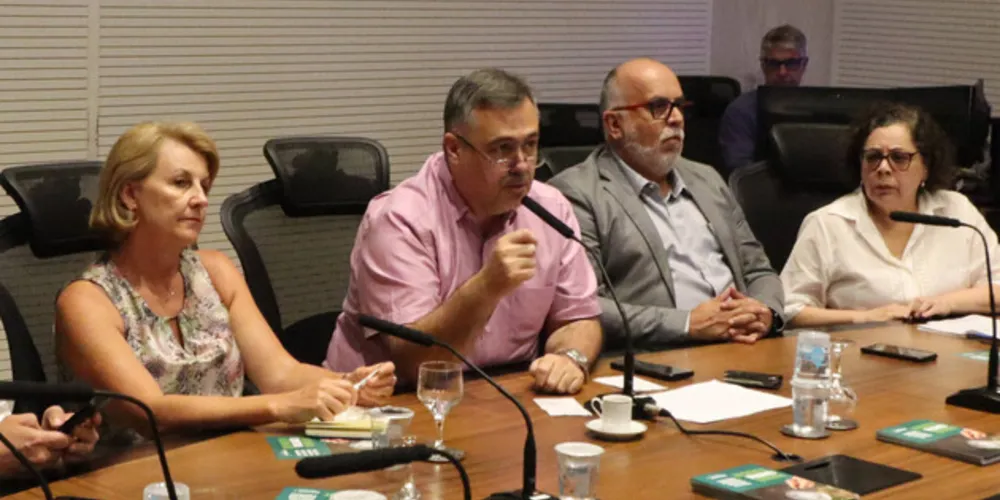 O novo informe semanal da dengue divulgado hoje registra 3.593 novos casos no Paraná