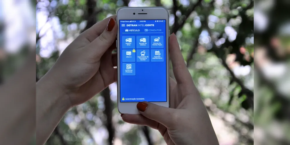 Os paranaenses têm acesso aos serviços sem sair de casa pelo Portal do Detran-PR ou aplicativo Detran Inteligente.