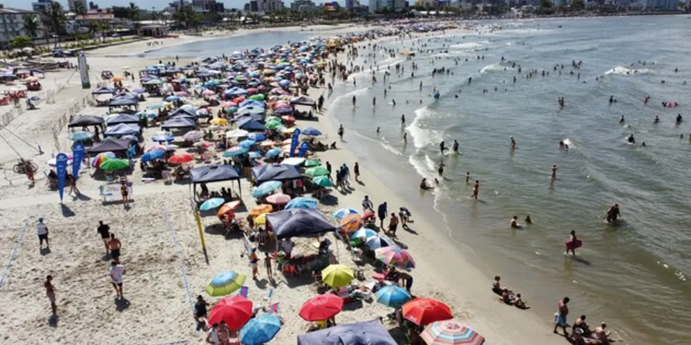 Apesar do calor intenso, o Simepar alerta que a distribuição de chuva é muito irregular
