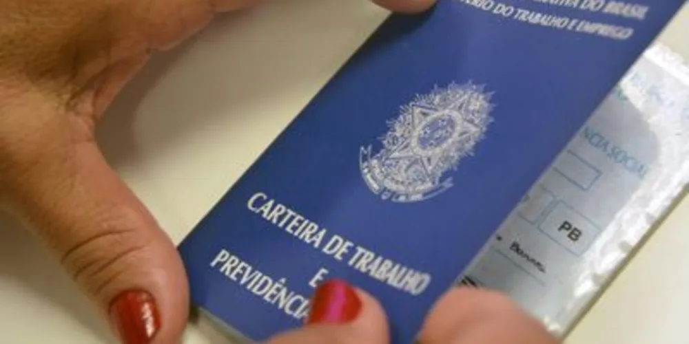 Se preferir você pode conferir as vagas disponíveis no aplicativo 'Sine Fácil', ou no site empregabrasil.mte.gov.br