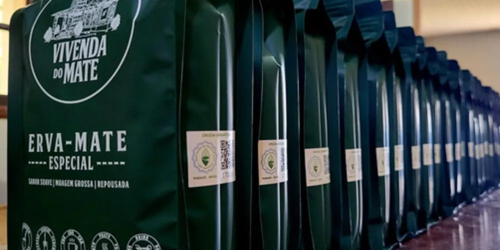 Além dos chás e do chimarrão, a erva-mate pode ser diversamente aplicada em bebidas como o tererê, além de uma variedade de pratos doces e salgados, drinks e coquetéis