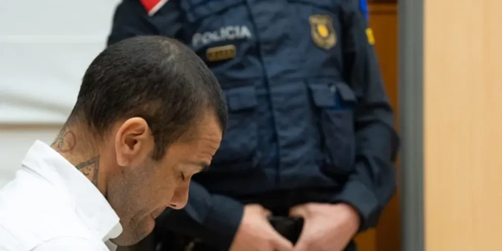 A defesa do ex-lateral brasileiro ainda pode recorrer