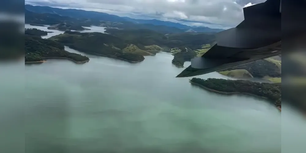 A aeronave deixou a capital paulista no último dia do ano rumo a Ilhabela.