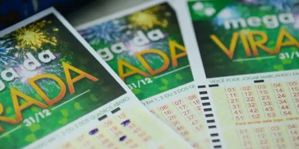 Nas saídas das lotéricas, sobram esperanças e planos
