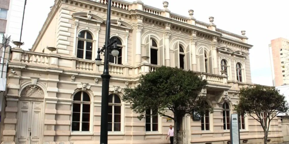 O Museu da Imagem e do Som do Paraná (MIS-PR) celebra 55 anos de existência nesta terça-feira.