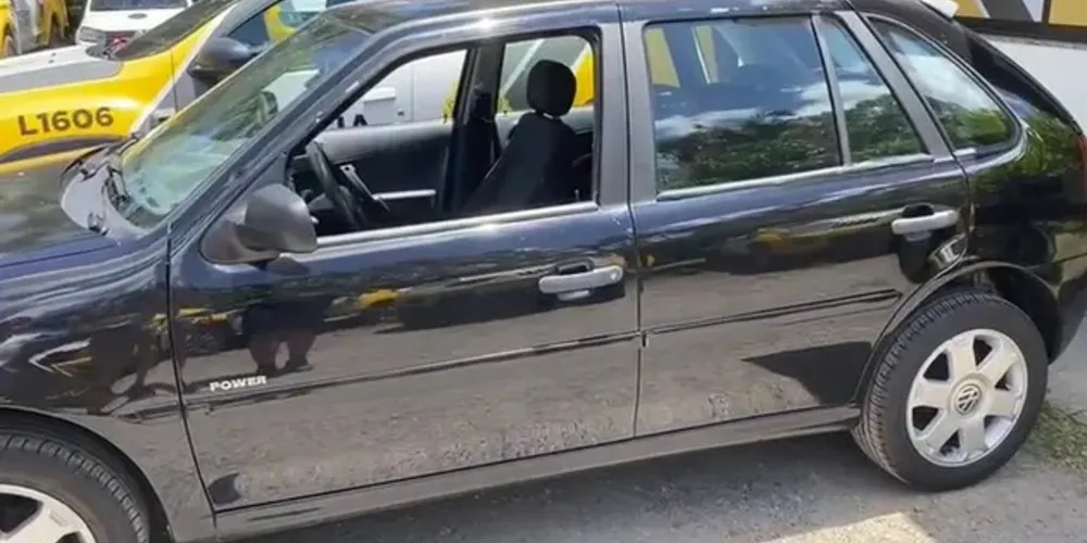 Preso, Lenon foi encaminhado à Delegacia de Pinhais, enquanto o carro ficou na Delegacia de Morretes