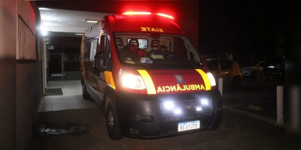 O homem foi atendido por uma equipe do Corpo de Bombeiros (SIATE).