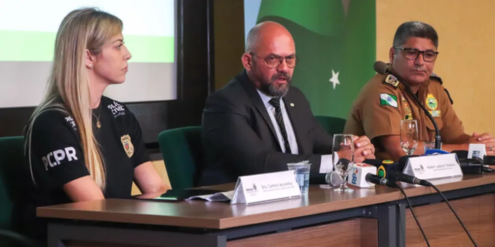 O secretário de segurança, Cel. Hudson Leôncio Teixeira participou de coletiva com a imprensa sobre o bom desempenho do Paraná na segurança pública