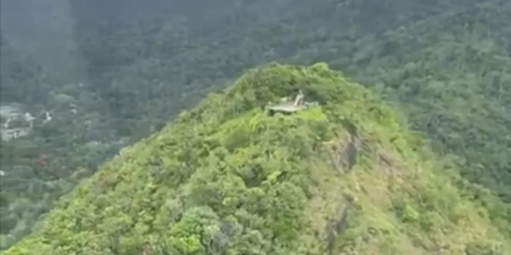 Morro do Teleférico em Matinhos tem aproximadamente 260 metros de altura.