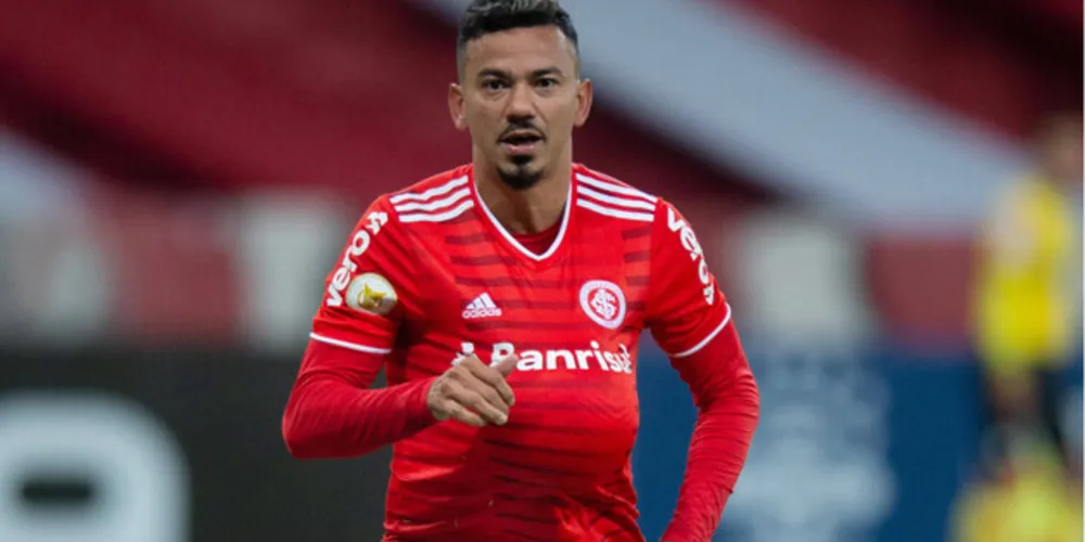 Jogador foi anunciado pelo Operário FC.