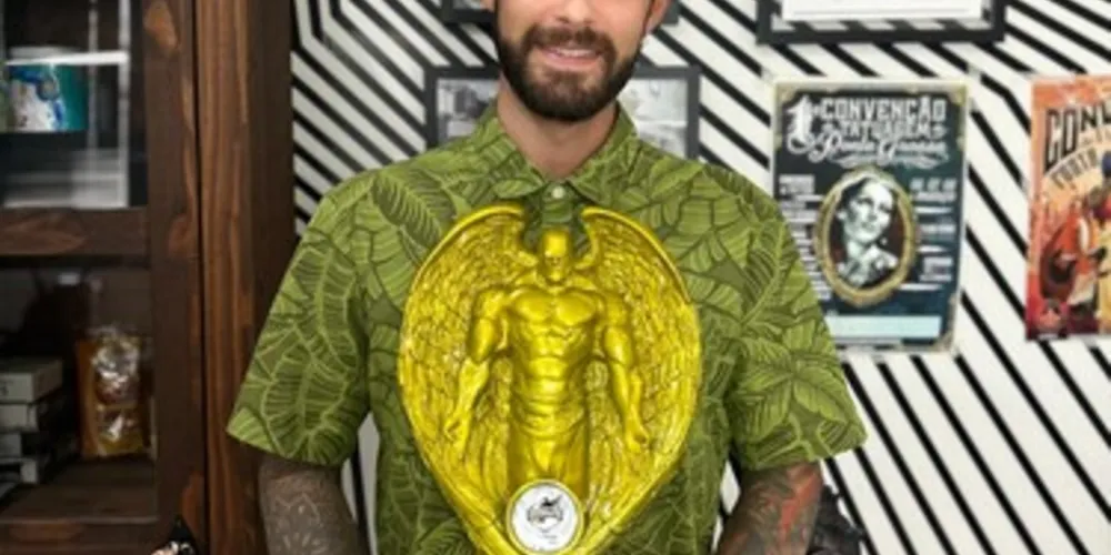 Gabriel Lima contou a história da carreira como tatuador