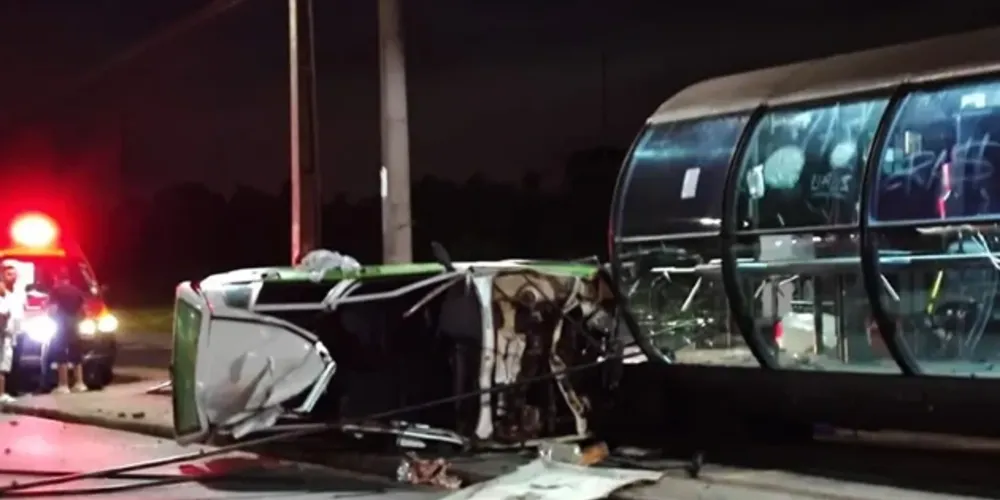 Os dois feridos foram encaminhados ao Hospital do Trabalhador (HT), em Curitiba