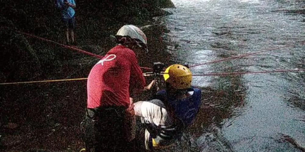A operação durou cerca de três horas e meia, das 17h às 20h30