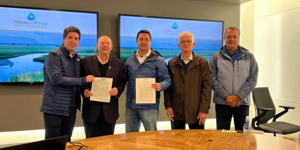 Paraná firma acordo com instituto Water For Food para gestão de recursos hídricos