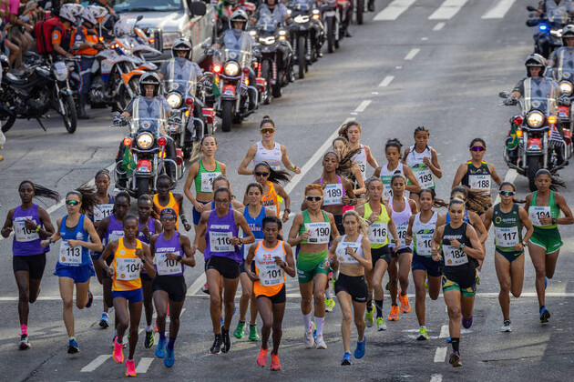 Prova feminina teve largada pouco antes das 8 horas da manhã