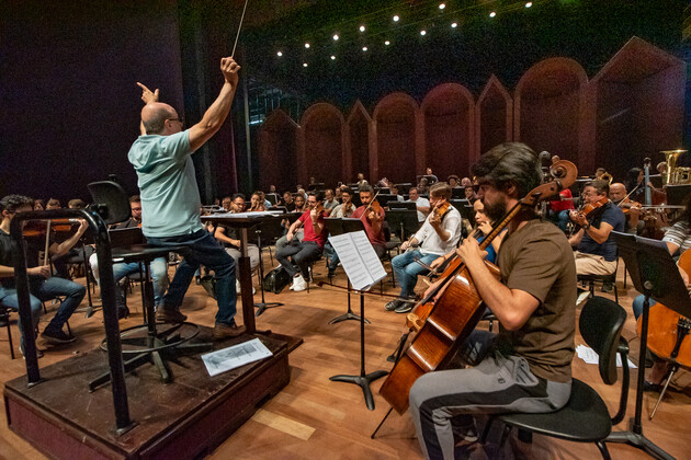 Orquestra Sinfônica do Paraná abre a temporada com a obra Floresta do Amazonas.
