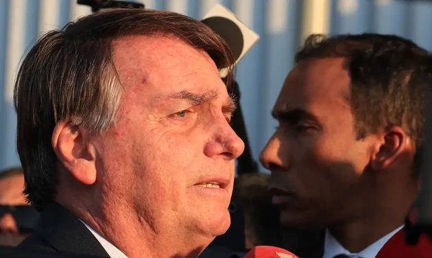 Assim como outros investigados, Bolsonaro foi intimado a comparecer à PF na próxima quinta-feira (22)