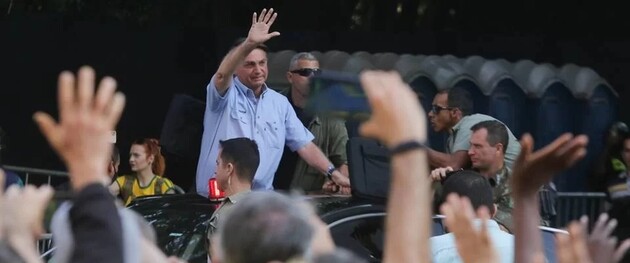 "Quero me defender", diz Bolsonaro