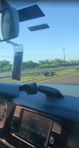 Vídeo mostra criança dirigindo na PR-317, em Peabiru