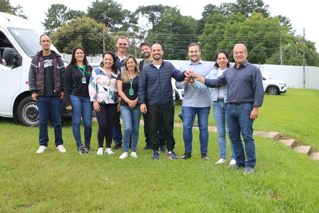 Os veículos foram adquiridos com recursos da Secretaria Estadual de Saúde, liberados com intervenção do deputado Moacyr Fadel