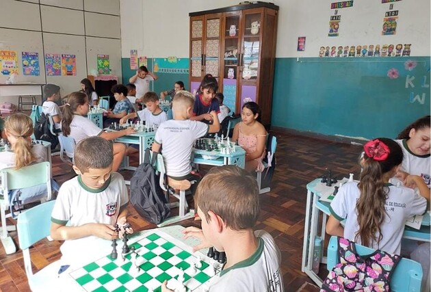 Projeto da Secretaria de Educação e Cultura leva o xadrez aos alunos da rede municipal de ensino