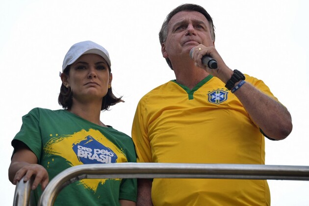 Bolsonaro é investigado pela Polícia Federal (PF) e pelo STF sobre o ataque de 8 de janeiro de 2023 à sede dos Três Poderes em Brasília
