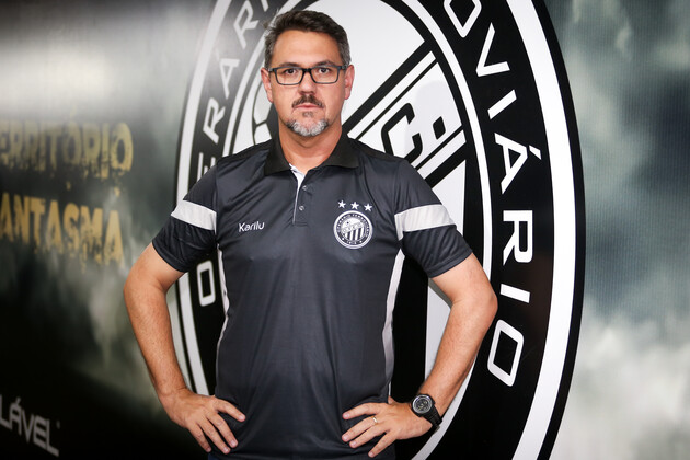 Jorge tem 40 anos e recentemente atuava  atuava como auxiliar-técnico do Independente São Joseense.