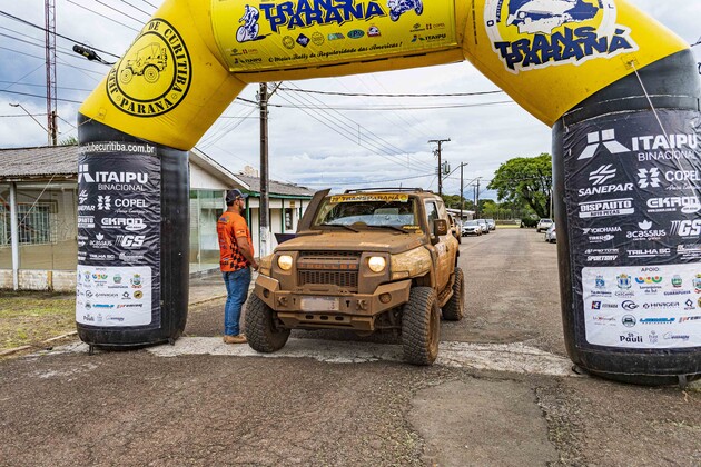 O evento esportivo, que integra os Jogos de Aventura e Natureza (JAN), é uma promoção do Jeep Clube de Curitiba, em parceria com o Governo do Estado