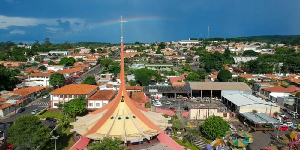 Por meio de vídeo divulgado nas redes sociais, o prefeito Nelson Pezinho mandou um recado para a população