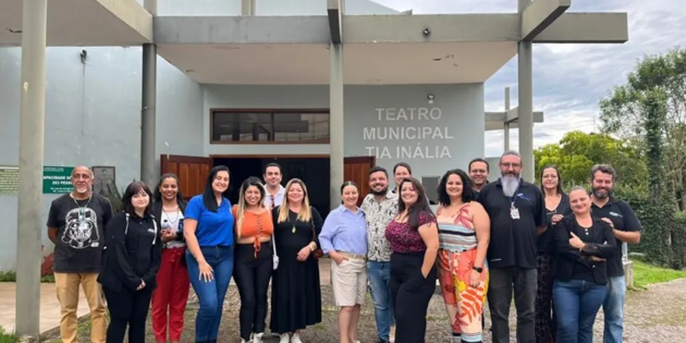 O departamento de cultura da Associação dos Municípios dos Campos Gerais (AMCG) promoveu nesta semana, em Tibagi, uma reunião entre secretários e representantes do setor na região.