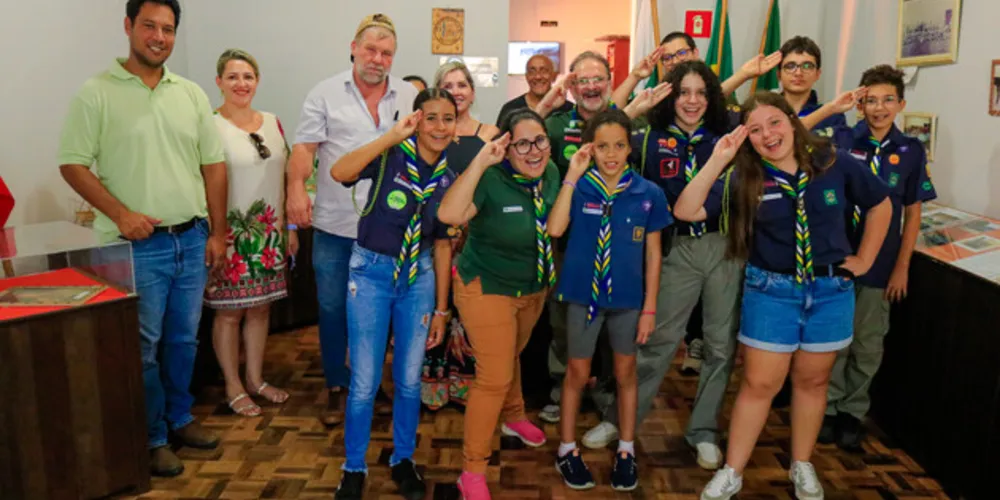 A exposição, que segue até o dia 19 de maio, oferece aos visitantes a oportunidade de conhecer a trajetória do grupo