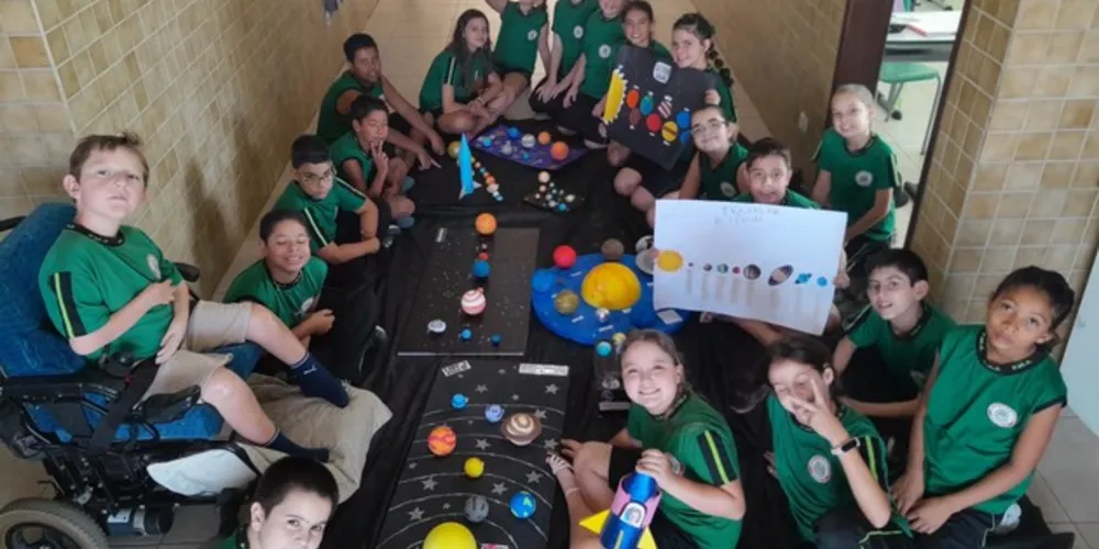 Educandos puderam conhecer características importantes do cosmos