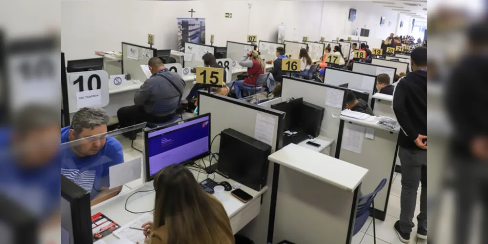 A Grande Curitiba concentra o maior volume de postos de trabalho disponíveis