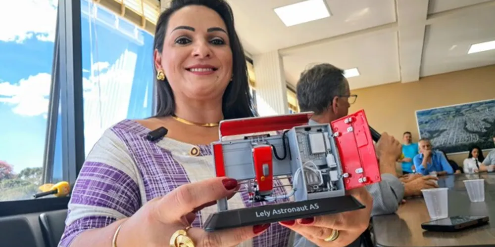 Prefeita comemorou a instalação da nova indústria no municipio.