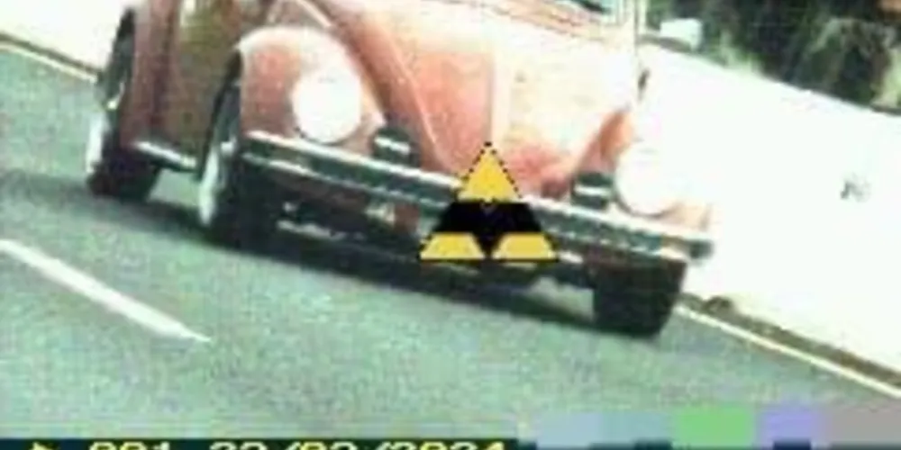 Essa infração é considerada gravíssima, pois a velocidade registrada foi superior à máxima permitida em mais de 50%