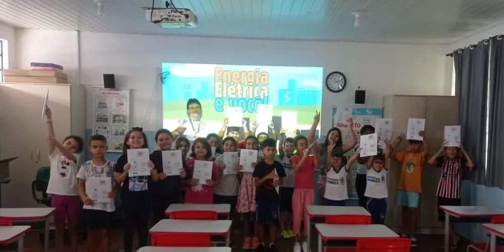 Por meio de palestras, eventos e materiais educativos, conscientizará a população