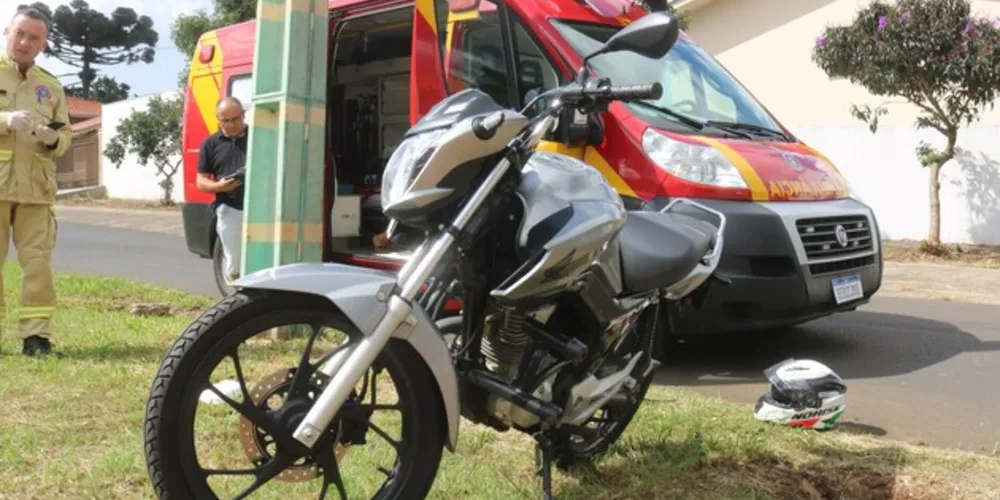 Imagem ilustrativa da imagem Motociclista colide contra carro e mobiliza equipe de resgate em PG