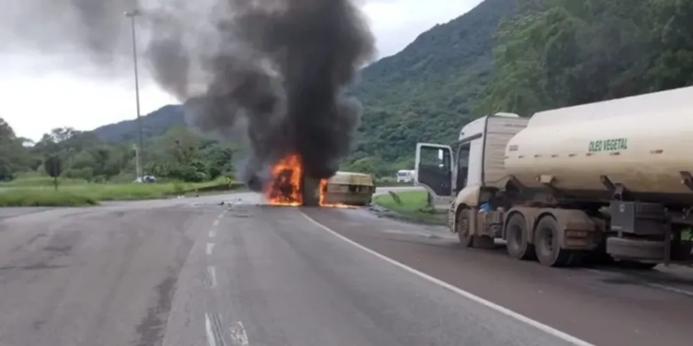 Uma pessoa ficou ferida, segundo a PRF