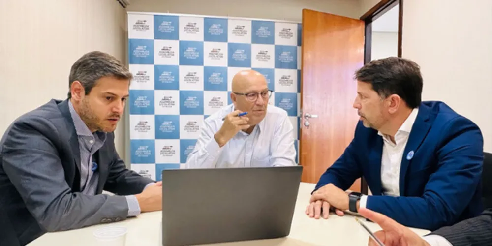 Na reunião com Romanelli, o diretor-presidente da EPR Litoral Pioneiro, Marcos Moreira, e o diretor executivo, Roberto Longman, apresentaram a programação da empresa para executar as obrigações contratuais