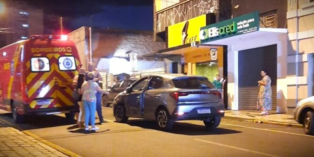 Condutora do HB20 foi atendida por equipe do Corpo de Bombeiros