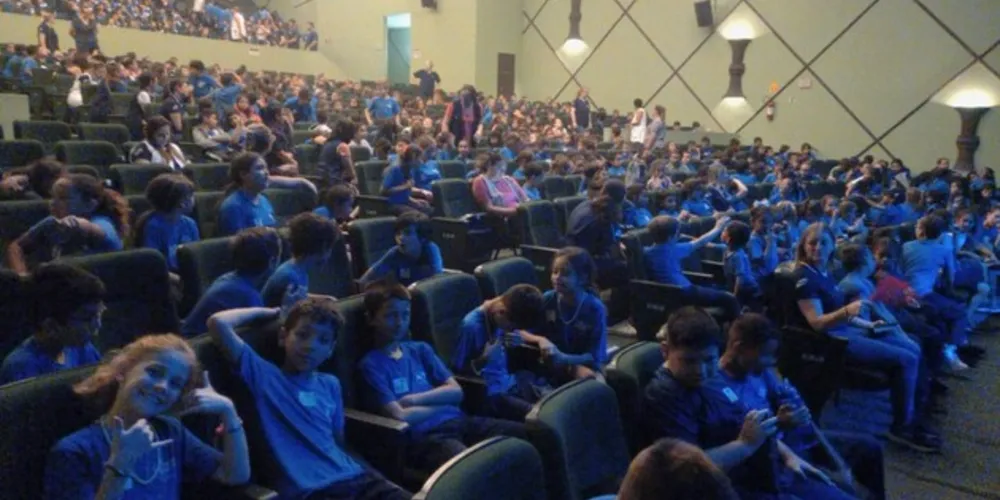 A peça teatral infantil faz parte do programa Crianças do Teatro - 2ª Edição.