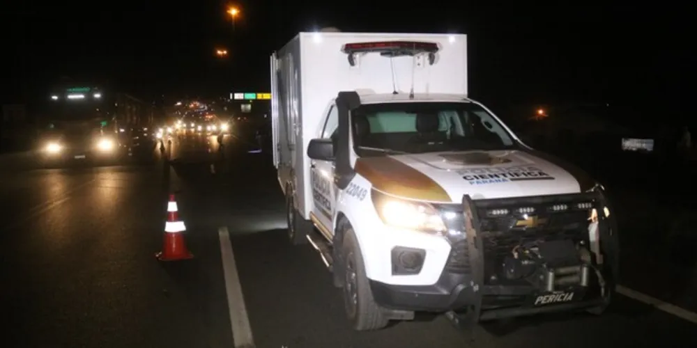 Corpo foi recolhido pela Polícia Científica de Ponta Grossa