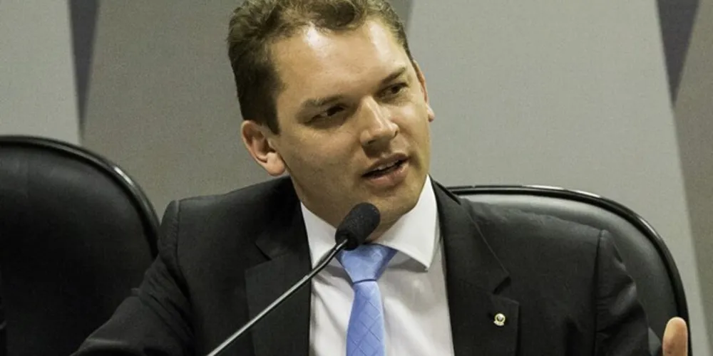 O Dr. Antônio César Bochenek presidiu a audiência