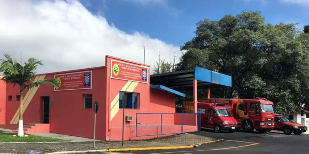 Corpo de Bombeiros de Prudentópolis mobilizou equipes para atender a situação
