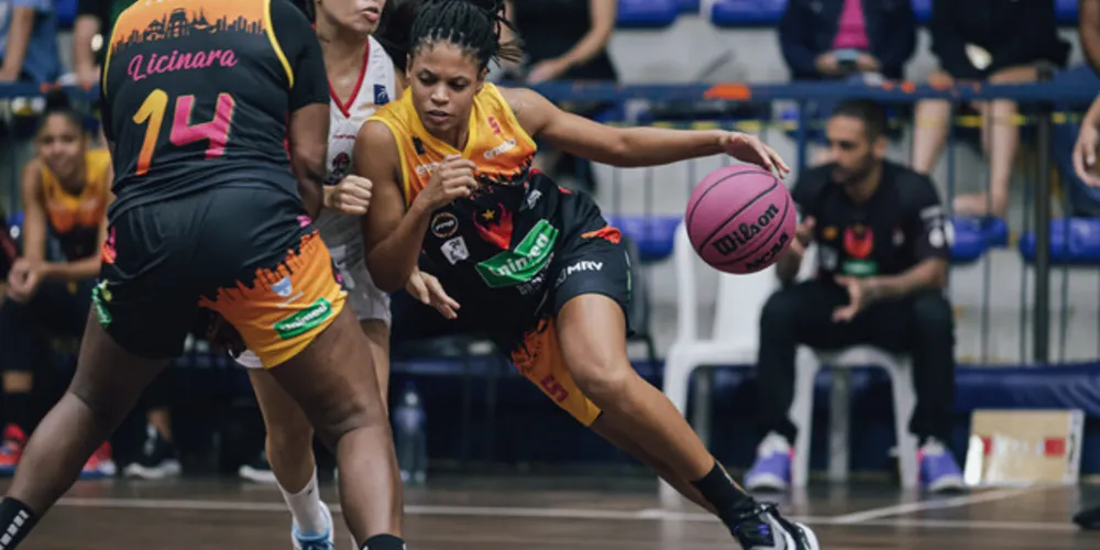 Jogo foi bastante equilibrado e terminou com cinco pontos de diferença