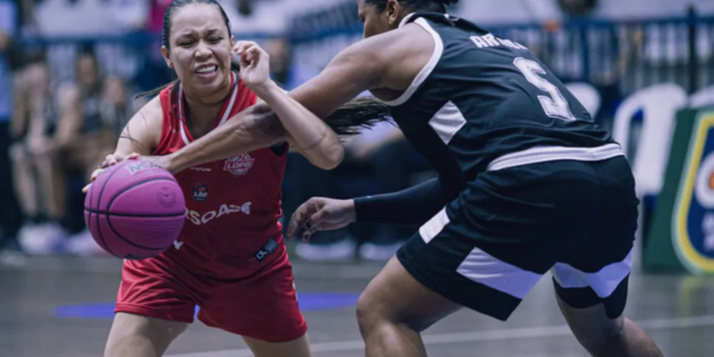 Atletas de Ponta Grossa tiveram dificuldades contra a defesa adversária