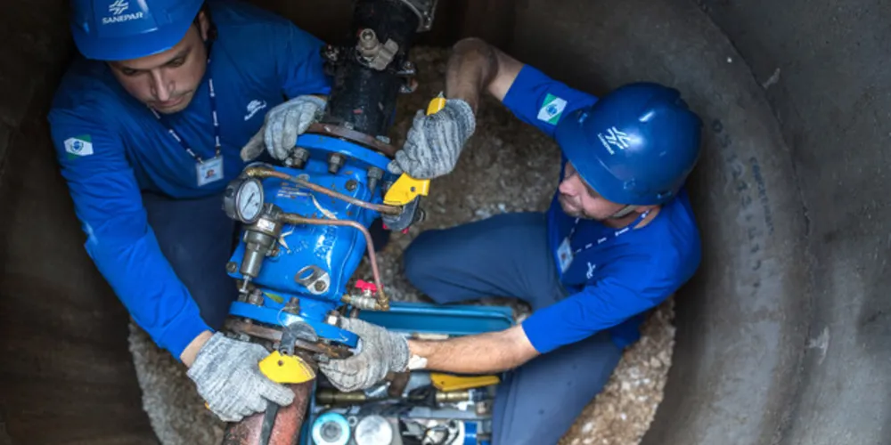 A orientação é que se priorize o uso da água para alimentação e higiene pessoal
