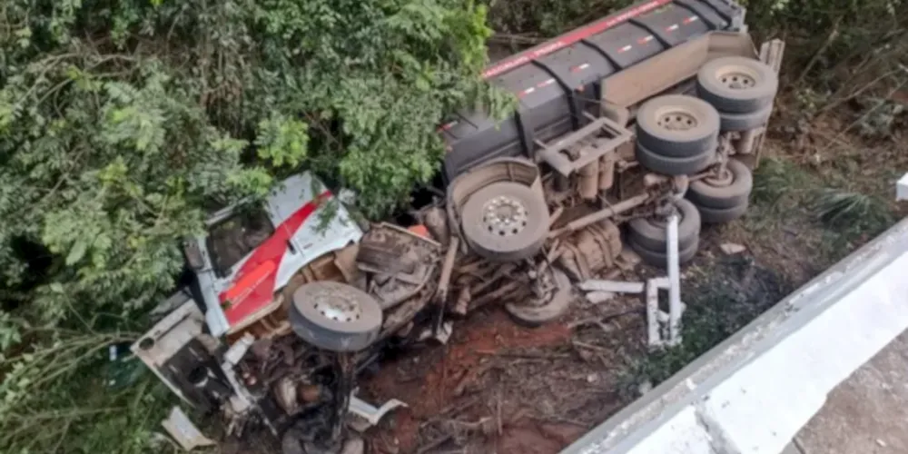Grave acidente aconteceu na PR-082, entre Cianorte e Terra Boa