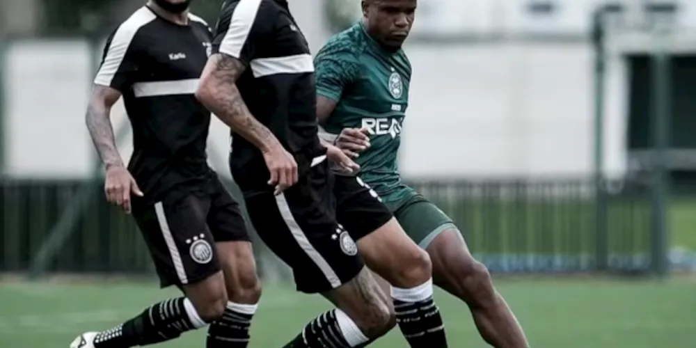 Partida terminou em 3 a 2 para o Coritiba