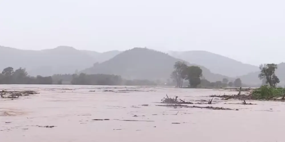 A Defesa Civil emitiu uma "orientação expressa" para evacuação da Região dos Vales